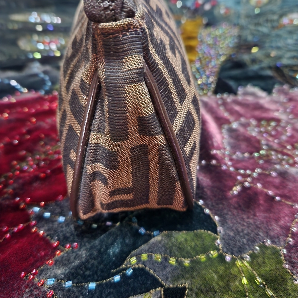 Fendi Pouch - Picture 5 of 10